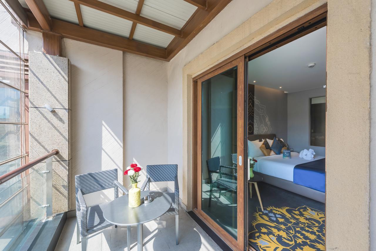 Grand Mercure Mysore - An Accor Brand Экстерьер фото Deluxe Room with private balcony